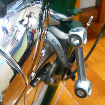 1 STK 10 i 1 Legering Dog Bone Form Cykel Sekskantede Skruenøgle Bærbart Værktøj Holdbart Og Praktisk håndværktøj Til Brompton-Cykel 5