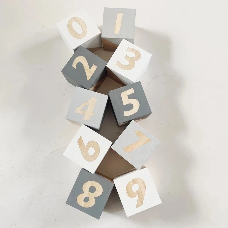 6x6cm Træ-Milepæl Blokke Alfabetets Bogstaver Tilpasset dansk Milepæl Blokke Baby Montessori Læring Pædagogisk Legetøj 0