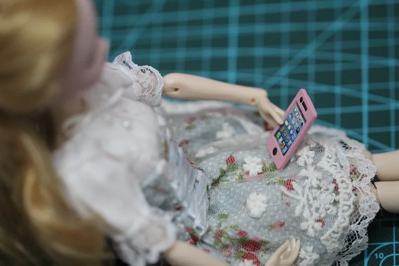 Gratis Forsendelse,Pige Fødselsdag Gave DIY-2stk dukke telefoner dukke tilbehør Til barbie Dukke,telefon for blythe 1