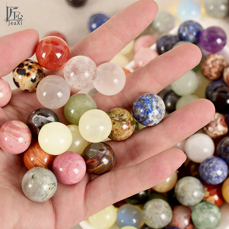 100G krystalkugler med Naturlige sten og mineraler Sfære Feng Shui Naturlige Sten Chakra Healing Hånd Massage Bolde 1
