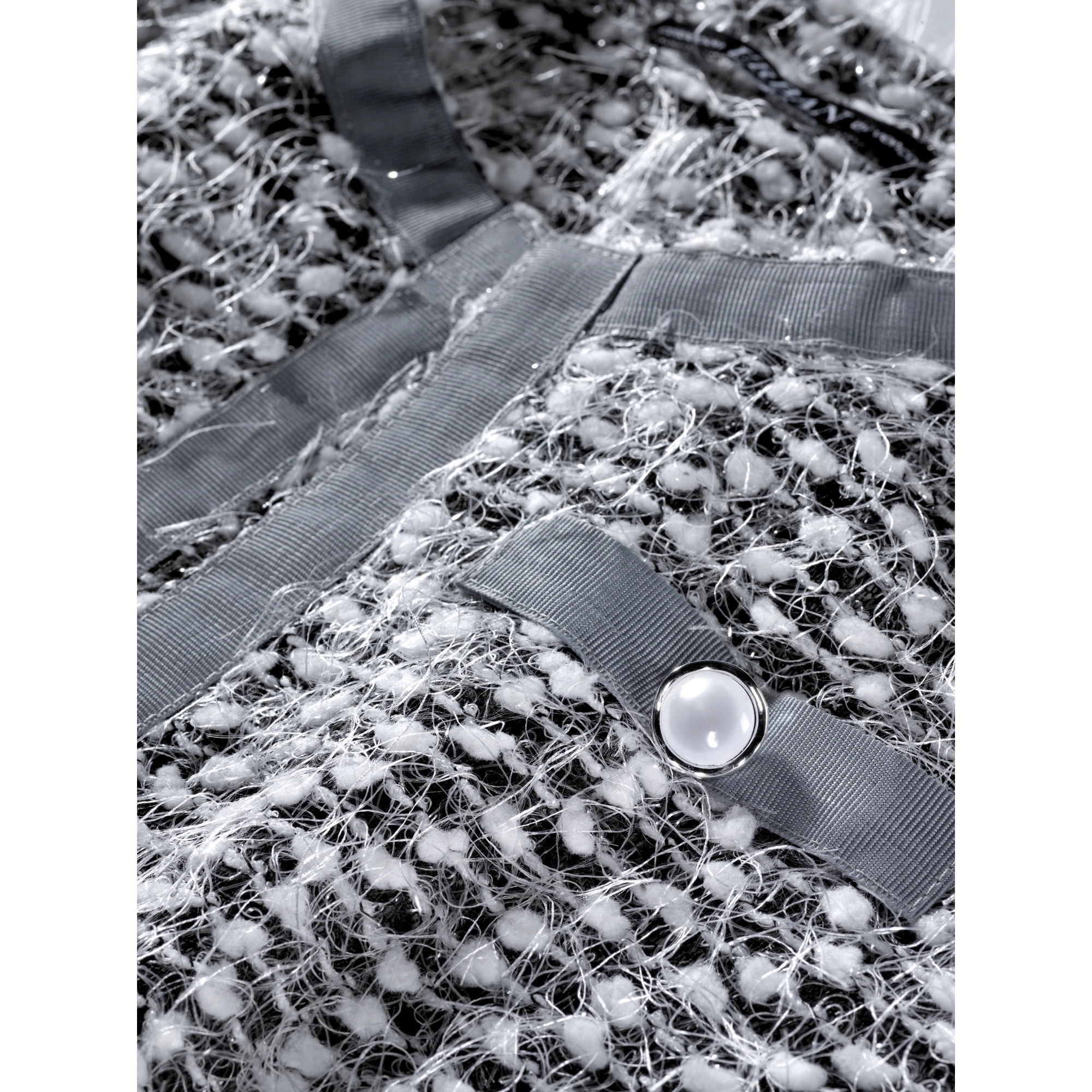 Kort kvinders jakke med detaljer af væv kontrast - 105355 Jakke KVINDE KVINDER CARDIGAN/JACKE LANGE ÆRMER 1