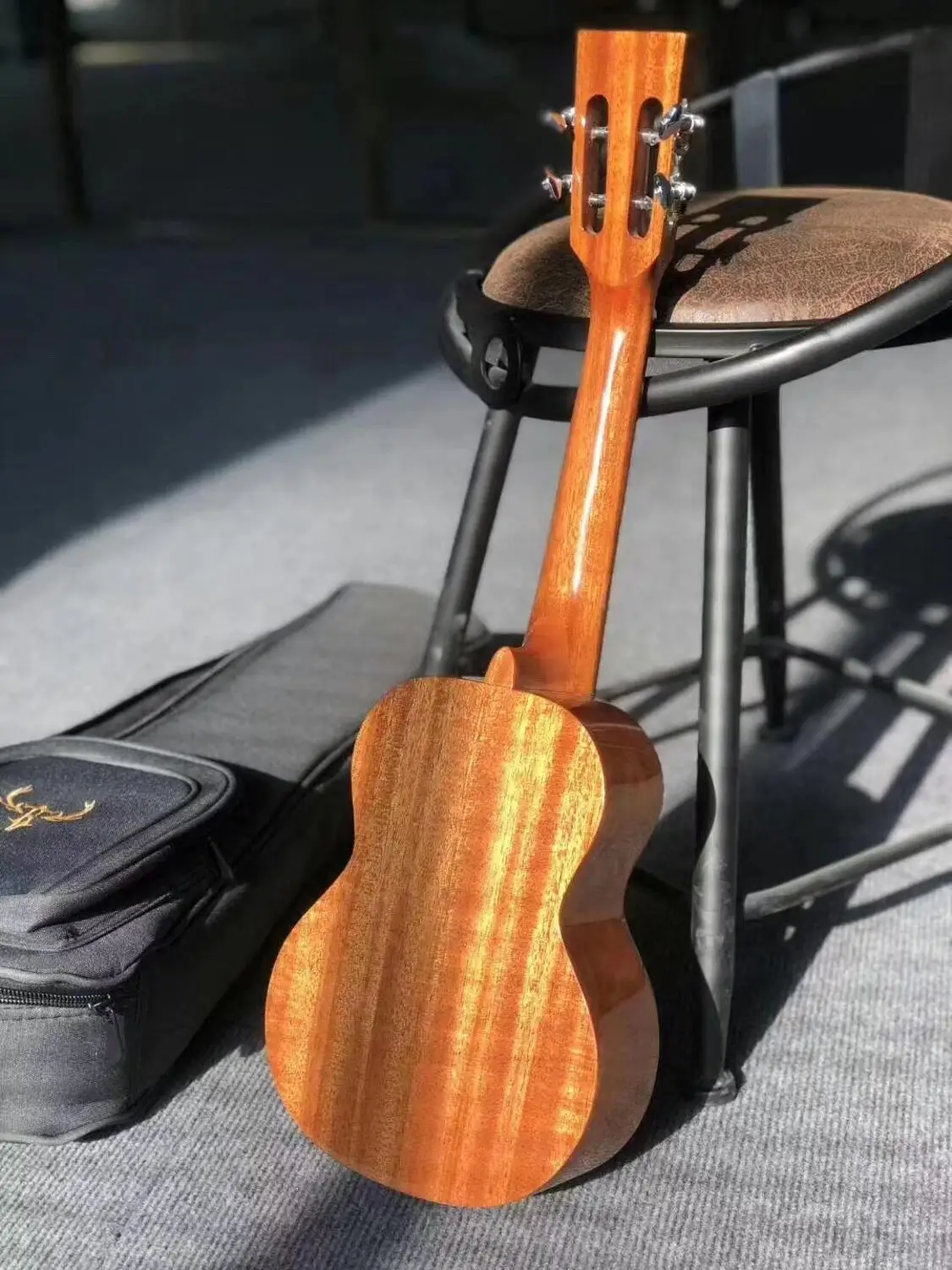 23 tommer-26 tommer lys mahogni enkelt ukulele 2