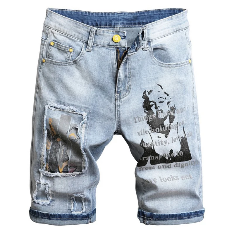 Mænd er sommer Monroe tegn, der er trykt denim shorts Mode bogstaver malet huller pathwork slidte jeans Lys blå 2