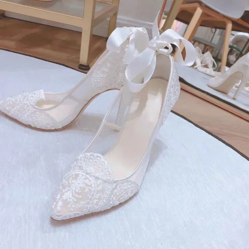 Kmeioo elegante bryllup sko kvinde lace pumper spidse tå høje hæle boetie stiletto lavvandede bride sko kvinder tynd hæle 2