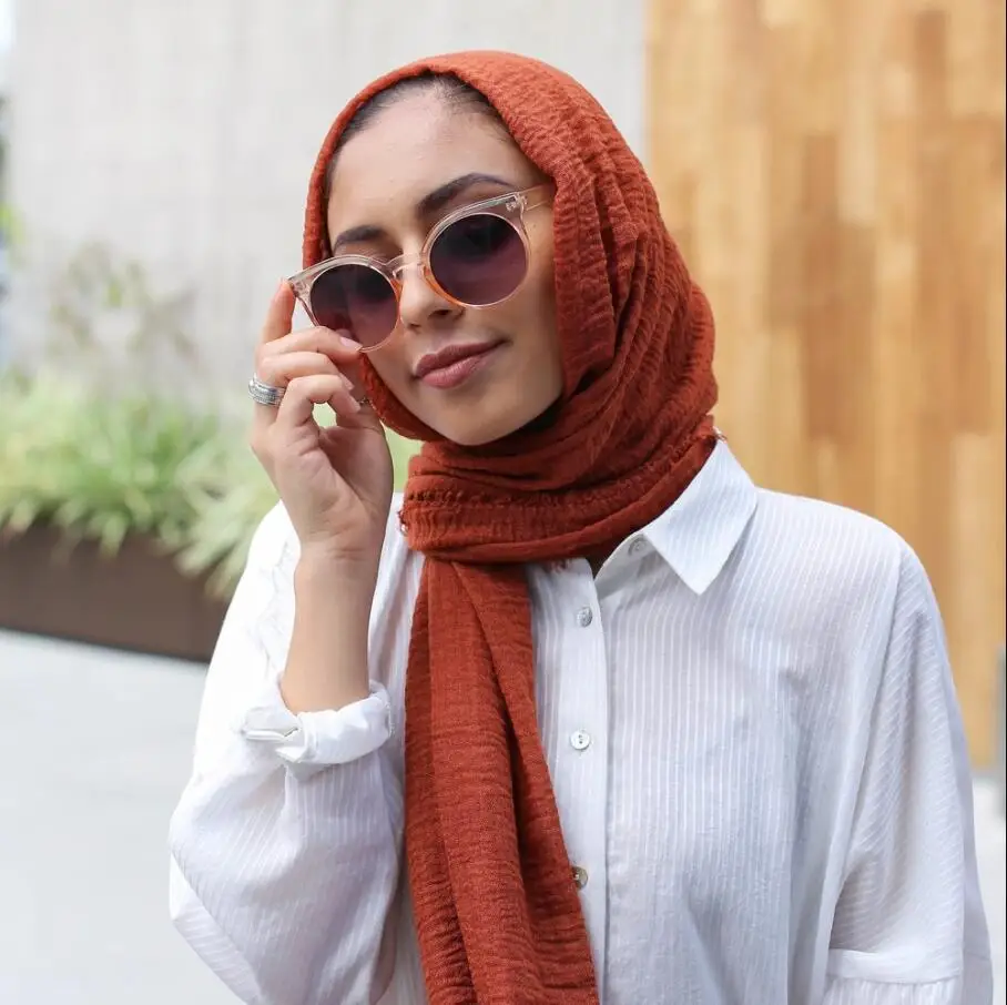 Nyeste Kvinder Tørklæde Crinkle Boble Hijab Bomuld Sjaler Mode Almindelig Rynke Wrap Muslimske Hovedbøjle Drapere Populære 87Color 10stk/Masse 3