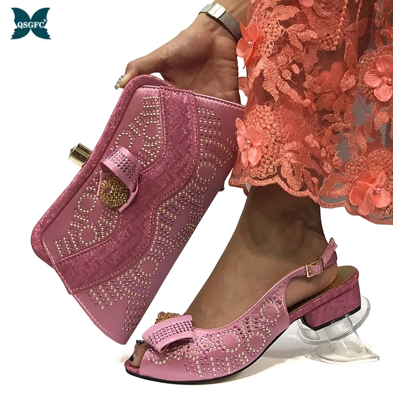 2020 Pink italienske Mode design Sko Med Matchende Clutch Taske Varme Afrikanske Kæmpe Bryllup Med Høj Hæl Sandaler og Taske Sæt Party 4