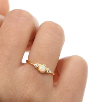 Top qualilty små fine guld-farve-en lille rund opal cz sten størrelse 6 7 8 Pige gave enkle søde finger ring engros 2